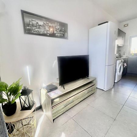 83/3-Lovely 1 Bedroom Penthouse بيركيركارا المظهر الخارجي الصورة